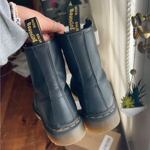 Dr. Martens black boots 7